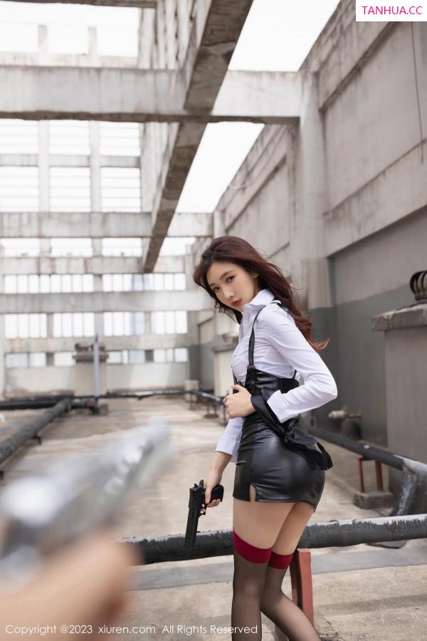 陆萱萱  [XiuRen]高清写真图 2023.04.27 No.6653 陆萱萱 黑丝美腿第24张图片